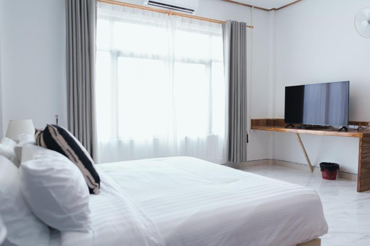 Tulip Hotel Luang Namtha Buitenkant foto